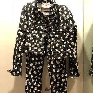 Guess jeans set 
Pants and jacket